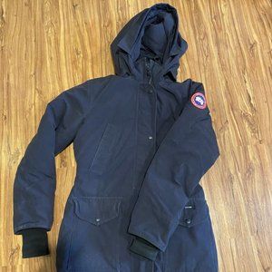 Womens Canada Goose Trillium Parka in Navy, Size Small, no fur